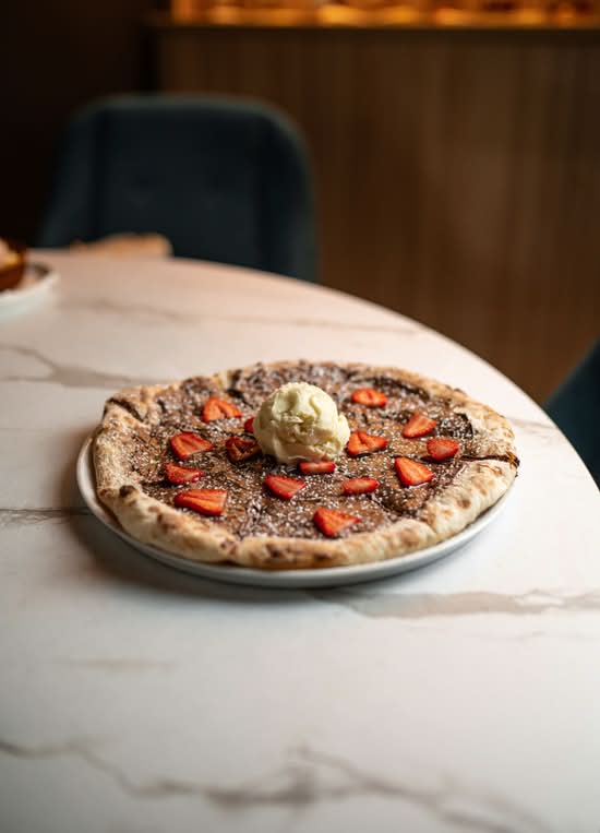 Nutella Pizza