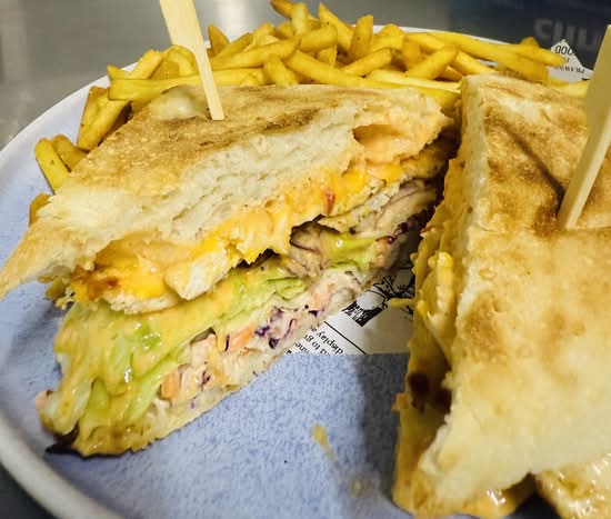 Secret Chicken Sandwich With Chips