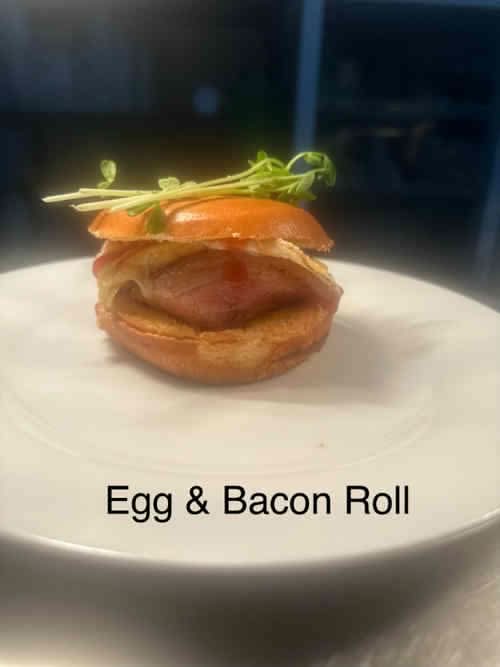 Egg Bacon Cheese Roll