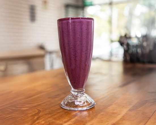 Mixed Berry, Yoghurt and Milk smoothie