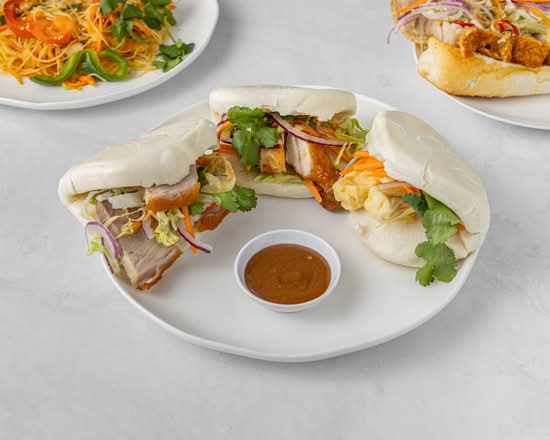 Chicken Bao Bun