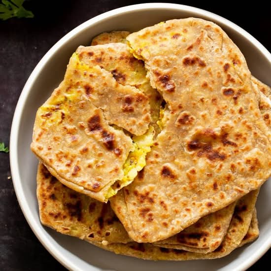 101.Aloo Paratha