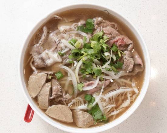 Special Pho Beef Noodle Soup
