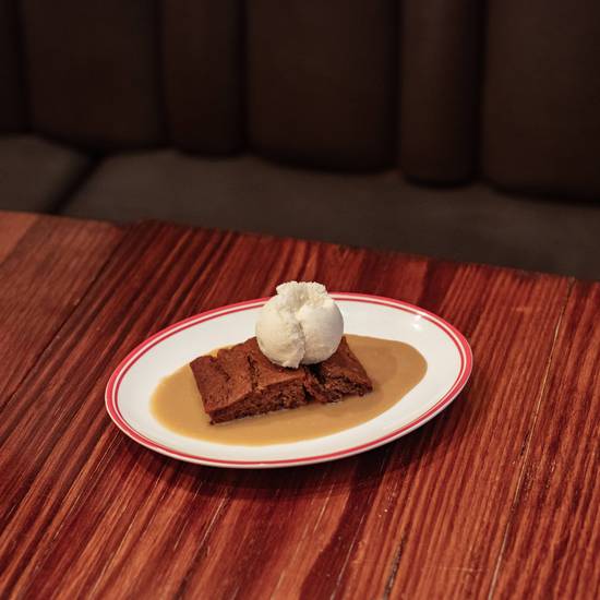 Sticky Date Pudding