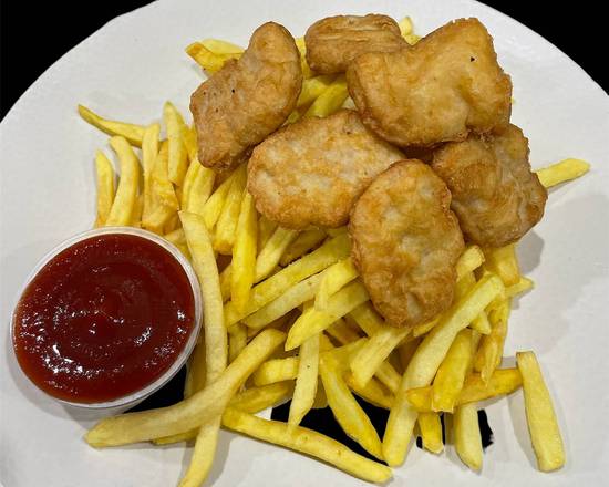 Chicken Nuggets and Chips