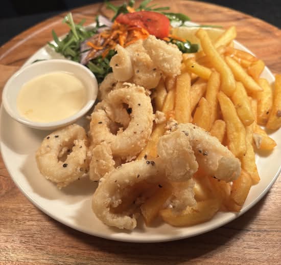 Salt and pepper calamari main (I)