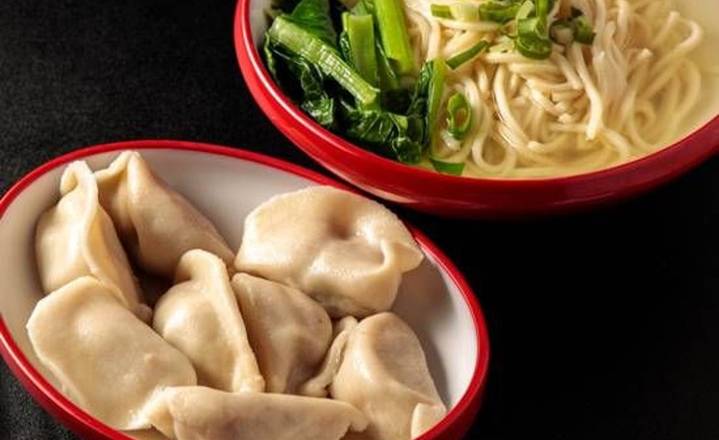 Dumpling in Noodle Soup