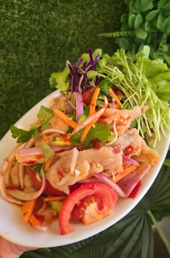 Spicy Chicken Feet Salad