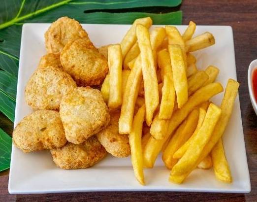 Chicken Nuggets & Chips