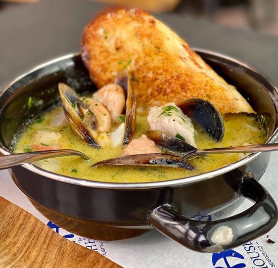 SEAFOOD CHOWDER HOUSE MADE