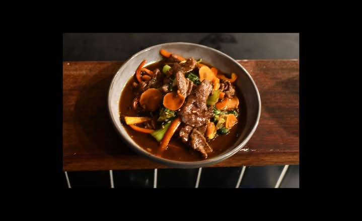 K92. Mongolian Beef & Seasonal Veggies