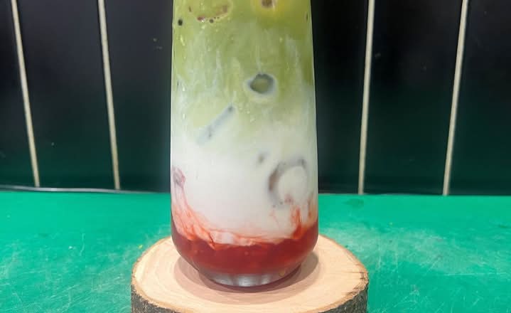Strawberry matcha