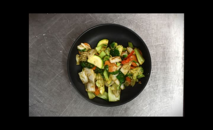 K110. Stir fry Mixed Veg in Ginger garlic sesame oil