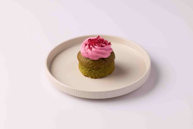 Strawberry matcha cake