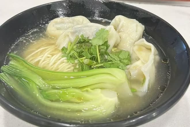 Wontons with Noodles Soup -New