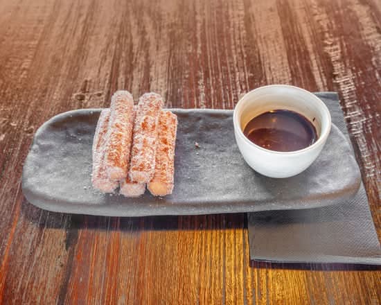 Churros Con Chocolate (V)