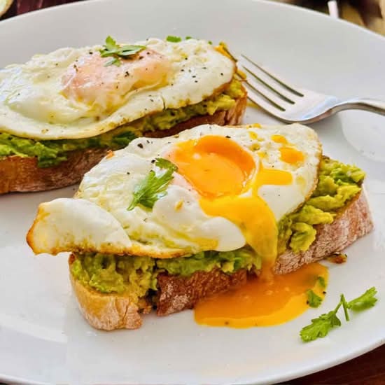 Smashed Avocado with Fried Eggs