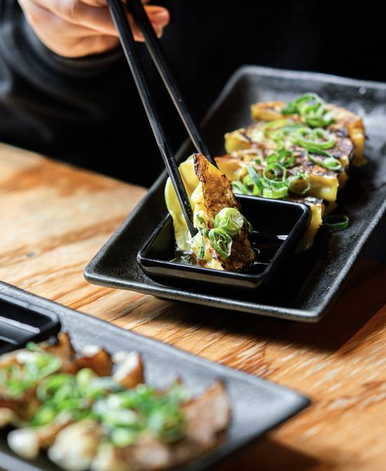 Sanshō chilli chicken gyoza