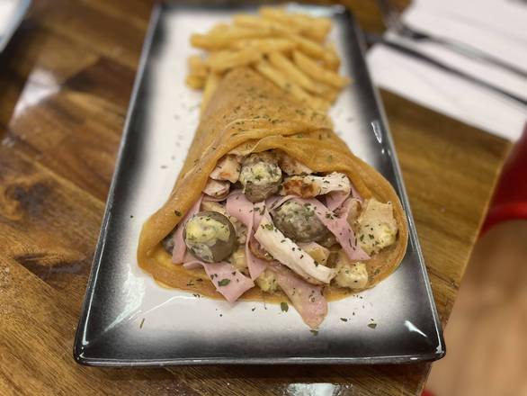 Creamy Chicken and Mushroom Crepe