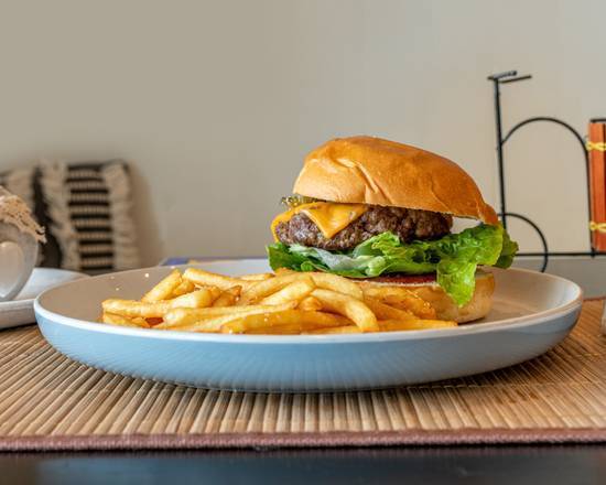 American Cheeseburger