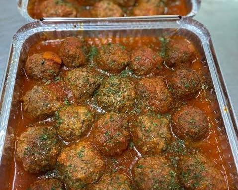 Beef Meatballs In Napoli Sauce Tray of 16