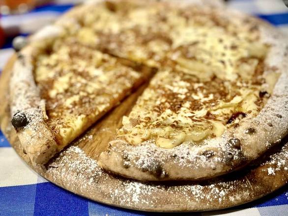 BANANA, SALTED CARAMEL & CUSTARD PIZZA