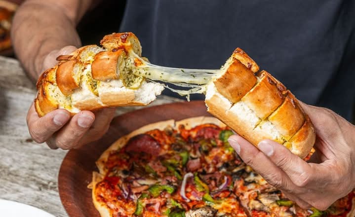 Cheesy Garlic Bread