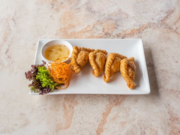 Massaman Curry Puffs