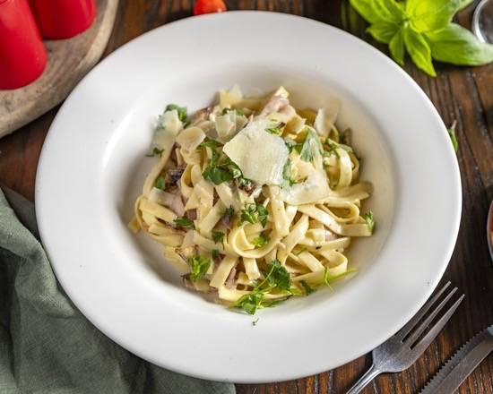 Fettuccine carbonara