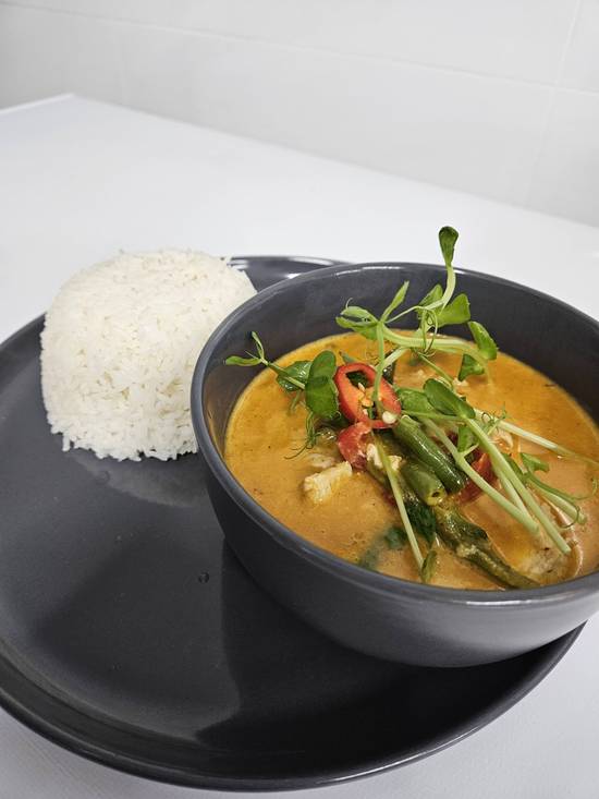Thai Red Curry with Steam Rice