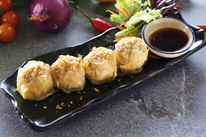 Steamed Pork Dim Sims (4)