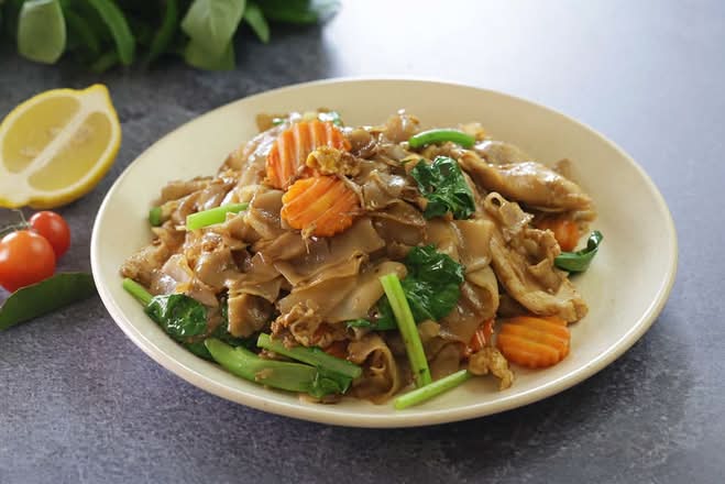 Pad See Ew