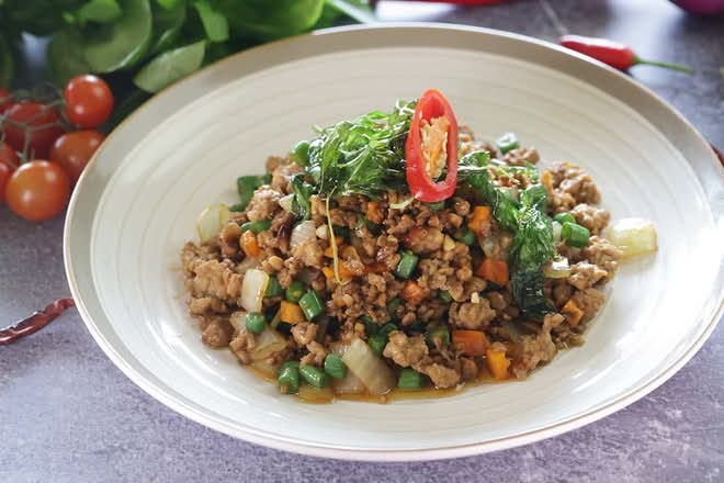 Basil chicken (minced )
