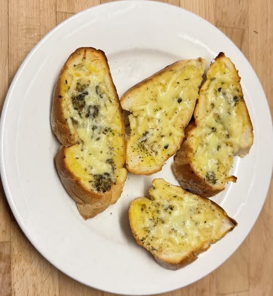 Cheesy garlic bread