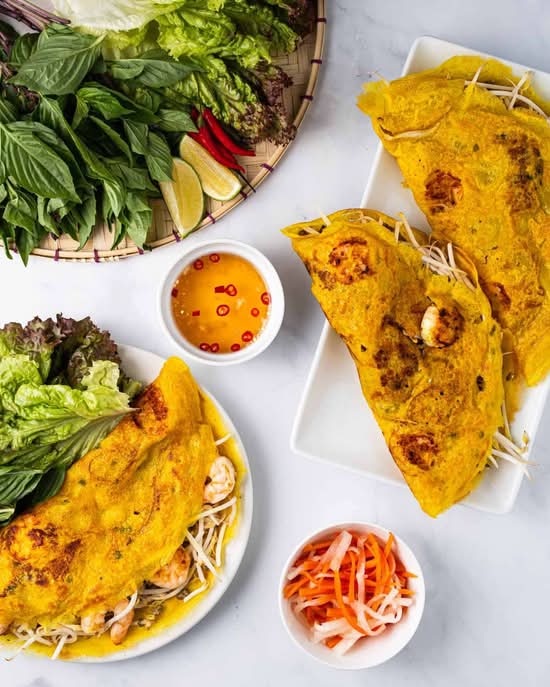 Vietnamese Crepe (Bánh Xèo)