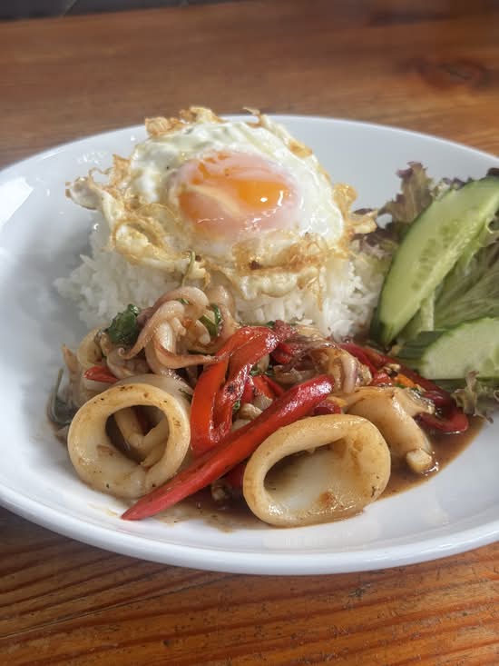 Pad Kra Pao Pla Muek Kai Dao