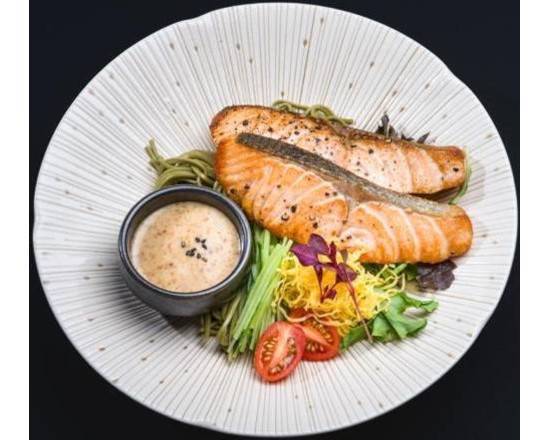 U17. Grilled Salmon Soba