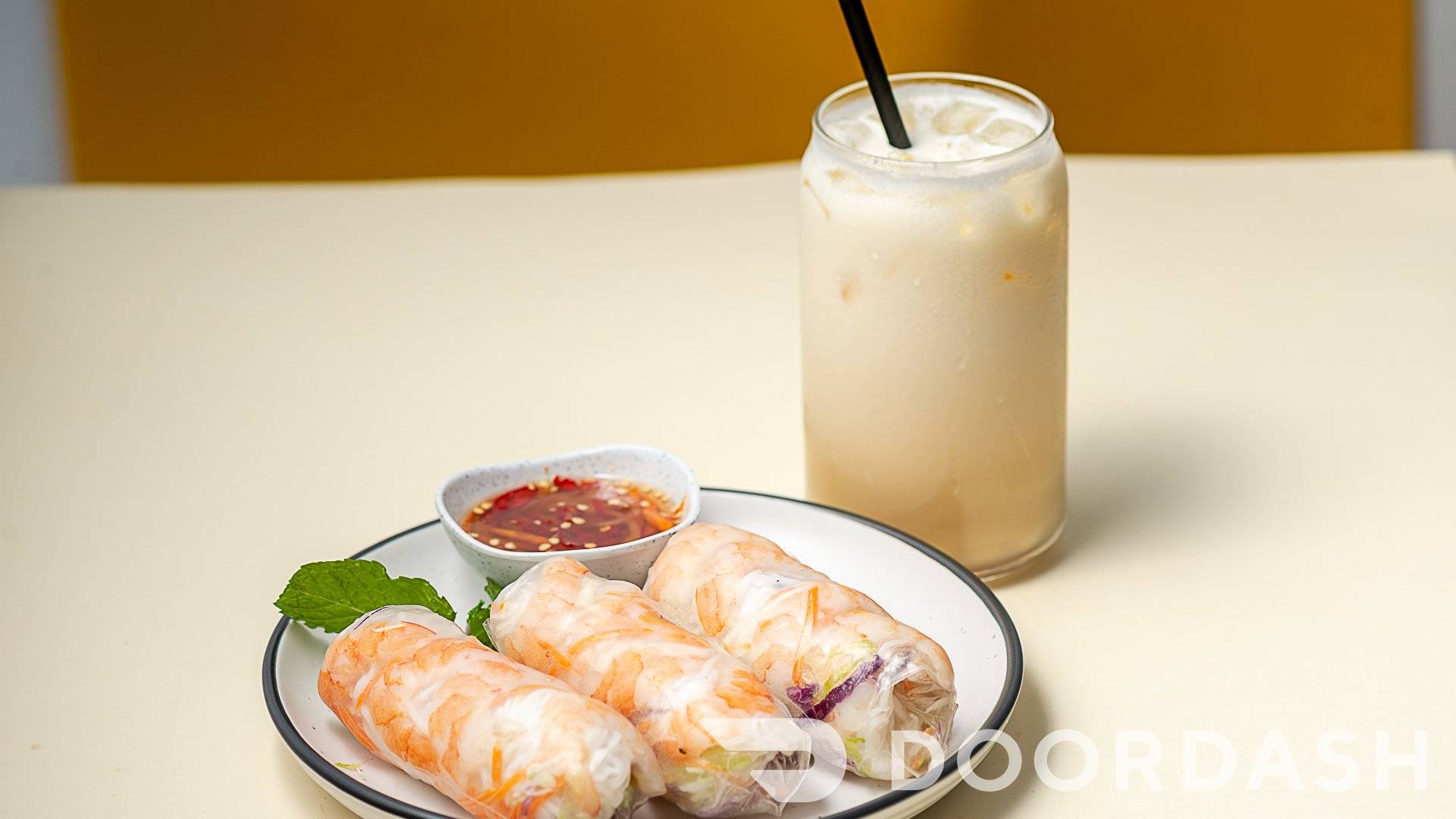 Autumn - Lotus JAsmine Iced Tea with Cream Cheese