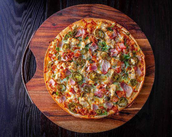 Spicy Chicken Pizza