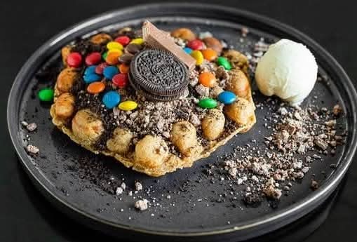 M&ms Bubble waffle