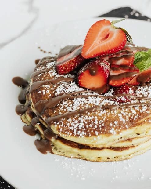 Strawberry & Nutella pancakes