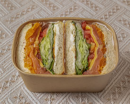 Smoked Salmon Sandwich(I)