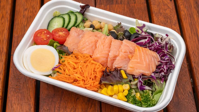 Smoked Salmon Poke Salad(I)