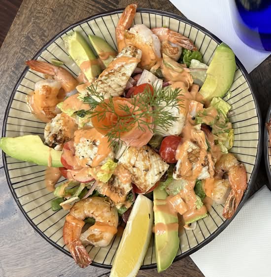 Seafood salad bowl