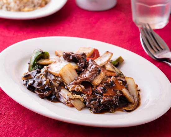 Steak with Vegetables and Black Bean Sauce