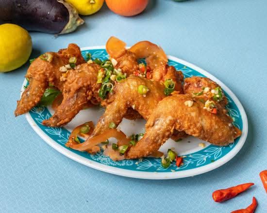 Deep Fried Spicy Chilli Chicken Wings