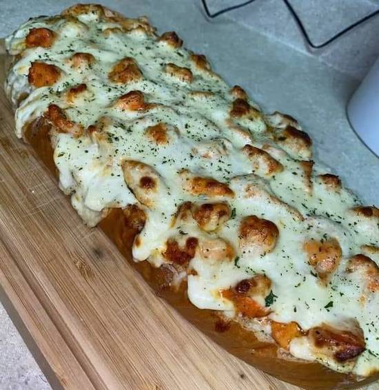 Chicken Loaded Garlic Bread