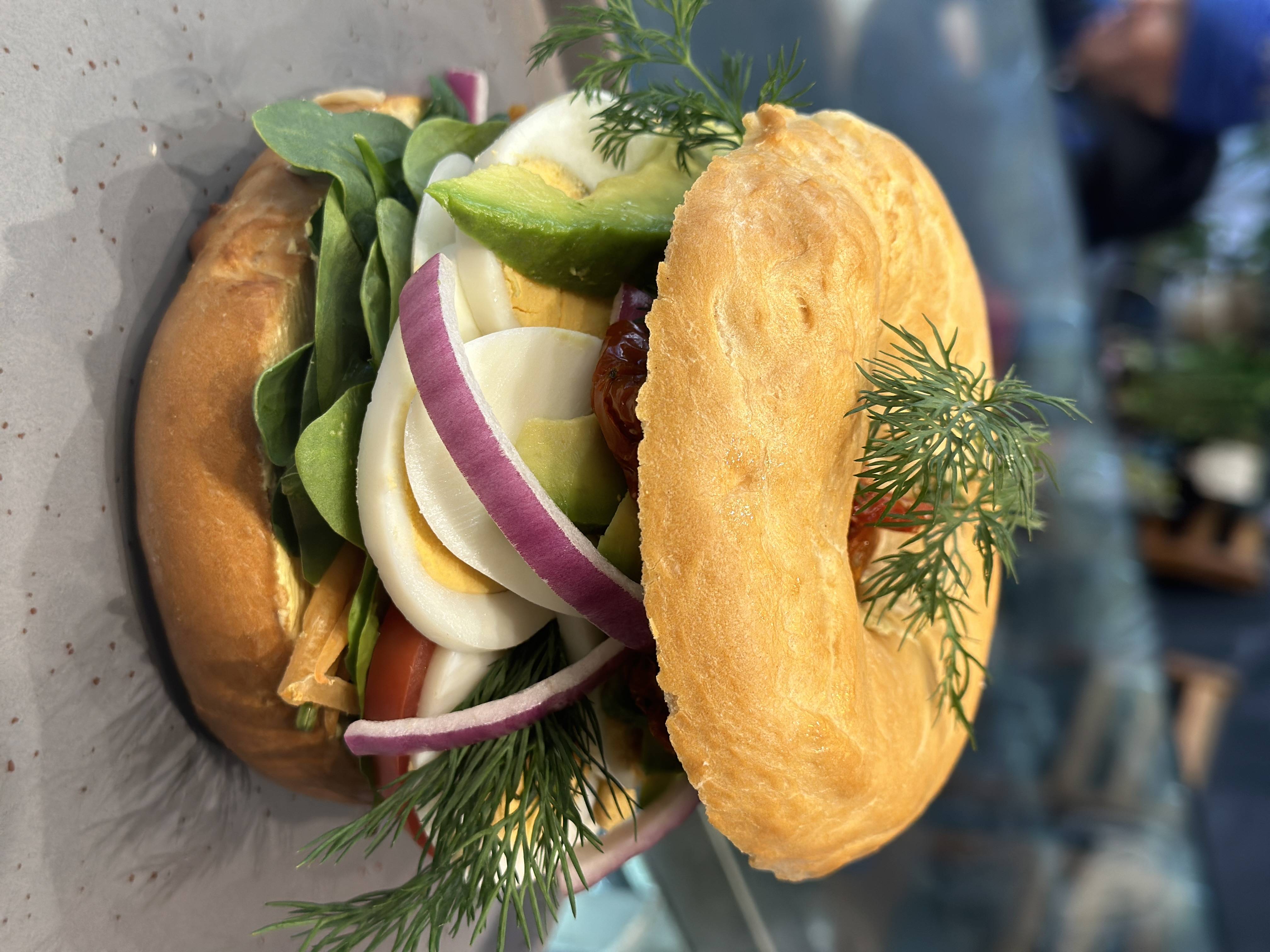 Eggs Bagel