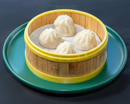 Steamed Mini Juicy Pork Buns (Xiao Long Bao) (4)