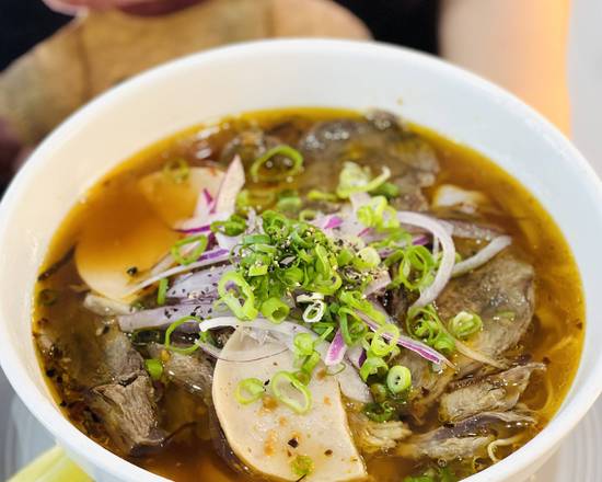 Special Lemongrass Spicy Soup Beef & Pork (Bun Bo Hue)